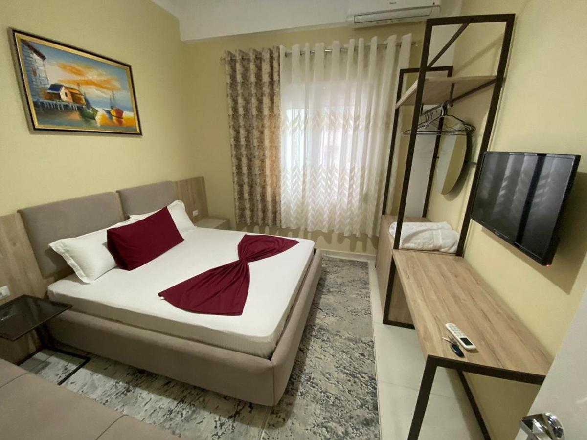 Kevin'S Lungomare Apartment Vlorë Eksteriør bilde